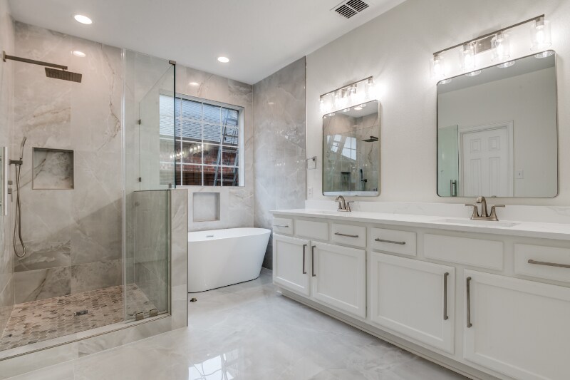 Building Photo - 7814 Wilmington Dr