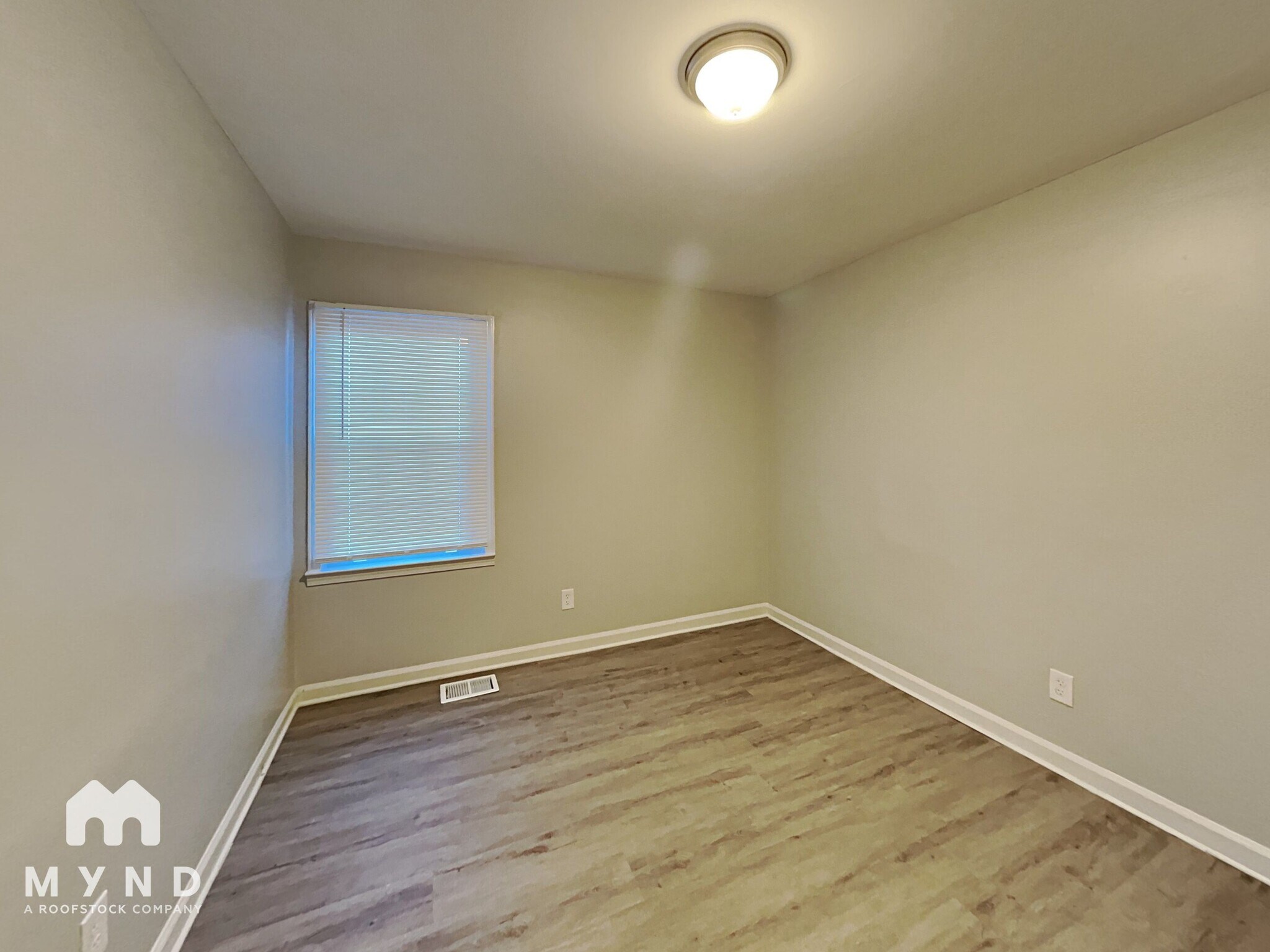 Building Photo - 82 Brenda Ln