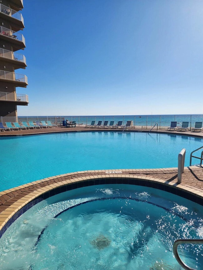 Building Photo - 16819 Front Beach Rd