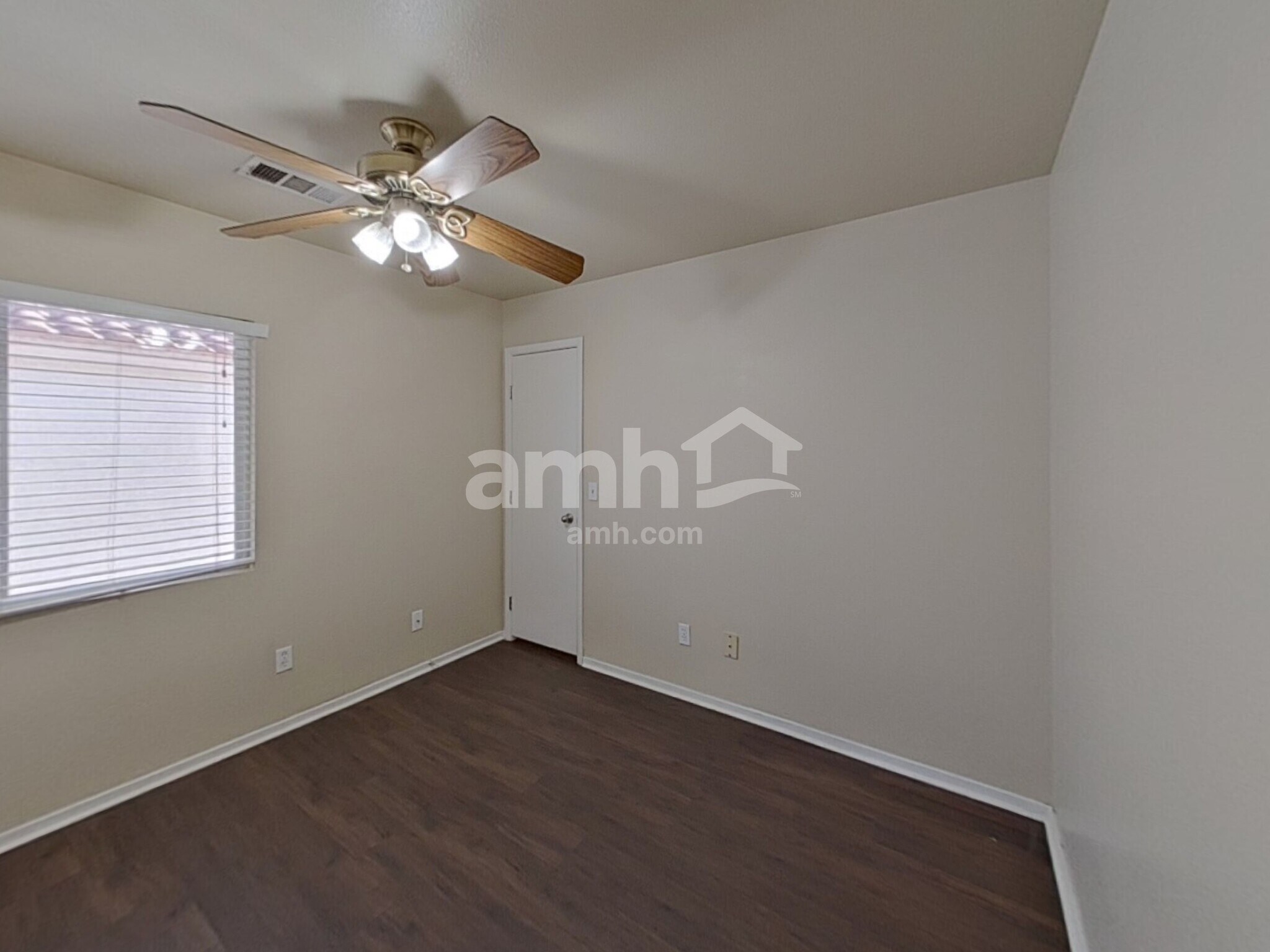 Building Photo - 1752 Quartz Landing Ave