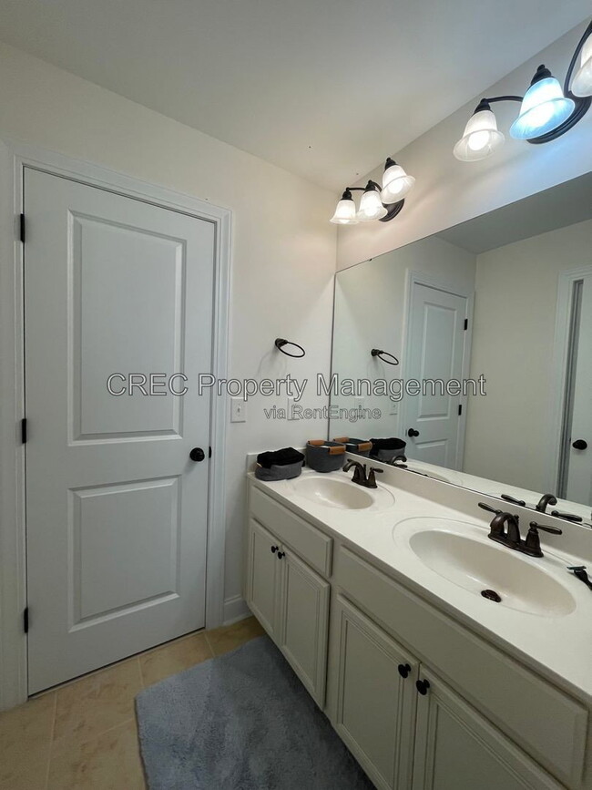 Building Photo - 4951 W Liberty Park Cir