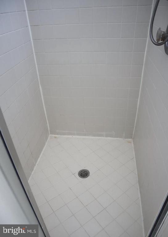 Building Photo - 17105 Thatcher Ct