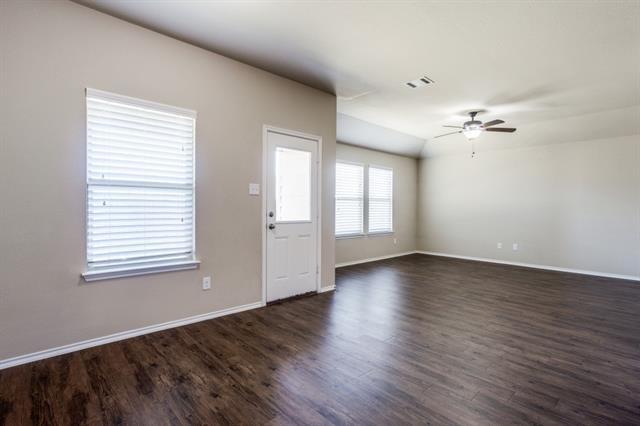 Building Photo - 1205 Savannah Ridge Dr
