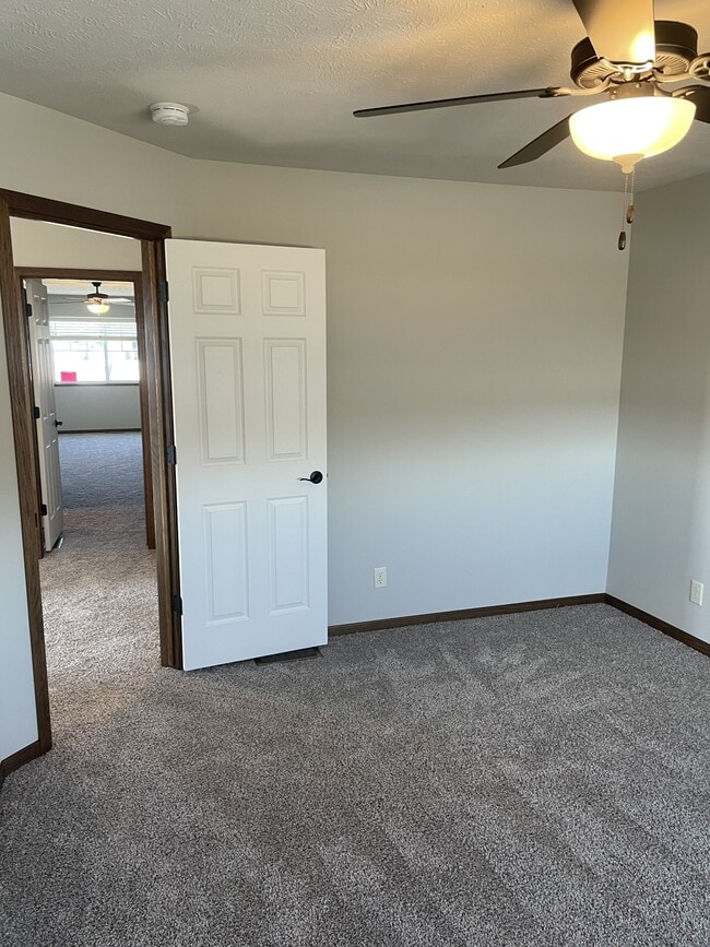 Building Photo - 835 W Bellezza St