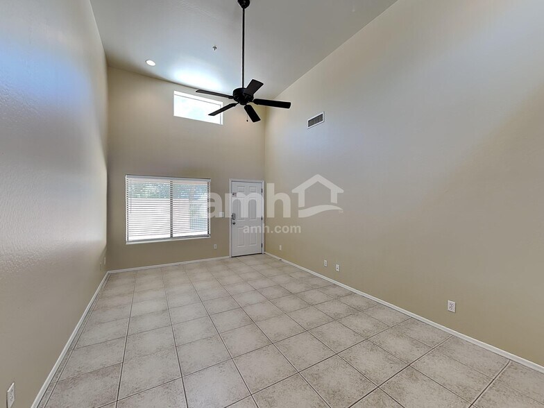 Building Photo - 8940 W Olive Ave