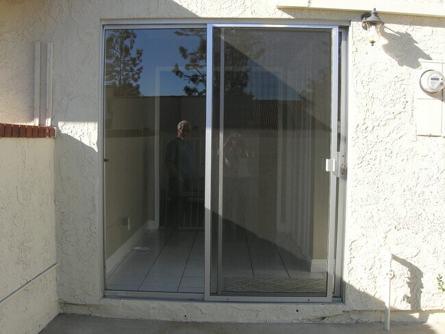 Building Photo - 711 Santa Rosa