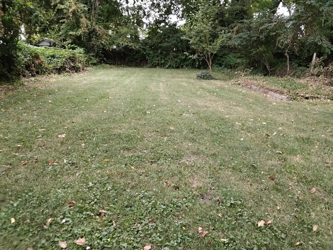 Building Photo - 1/2 OFF MOVE IN AMOUNT! 1/2 OFF SECURITY! 2 Bed 1 Bath Home