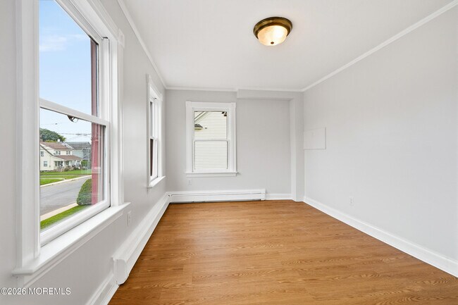 Building Photo - 638 Overton Pl