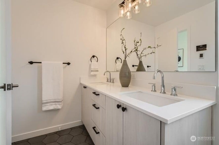 Building Photo - 7510 43rd Ave S