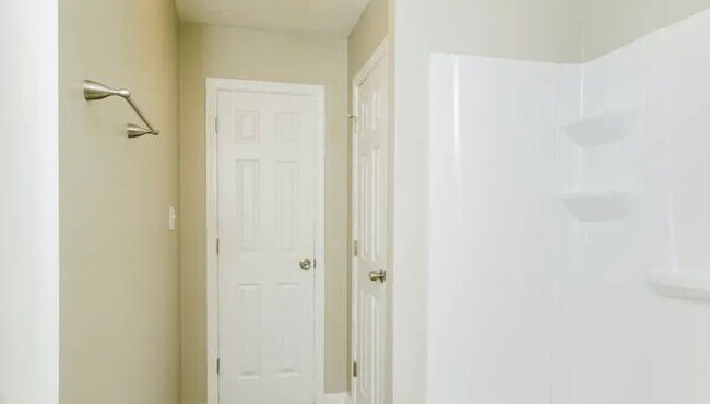 Building Photo - 6815 Turnberry Way