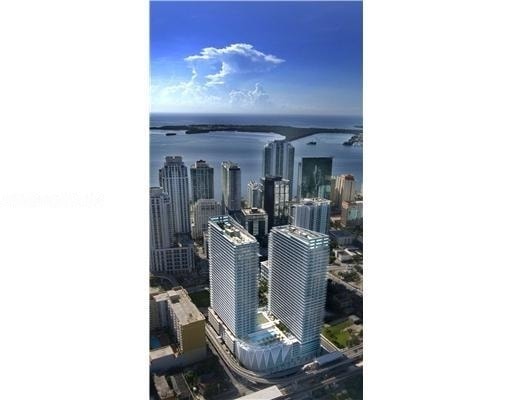 Building Photo - 1111 SW 1st Ave