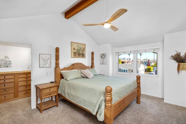 Building Photo - 1605 Lynngrove Dr