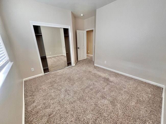 Building Photo - Beautifully Remodeled 4-Bedroom, 2.5 Bath ...
