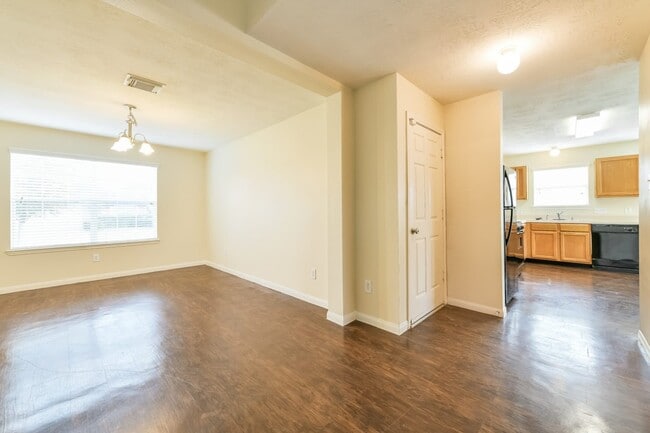 Building Photo - 1003 Redcrest Springs Ct