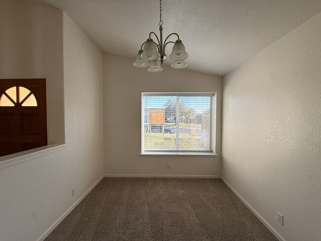 Building Photo - Rolling Hills Single Story Home Includes A...