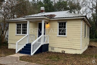 Building Photo - 2 Bed/1 Bath Home in Mobile!