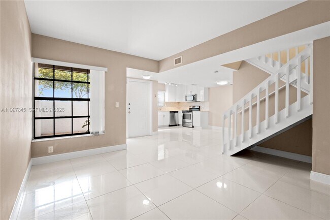 Building Photo - 6211 SW 138th Ct
