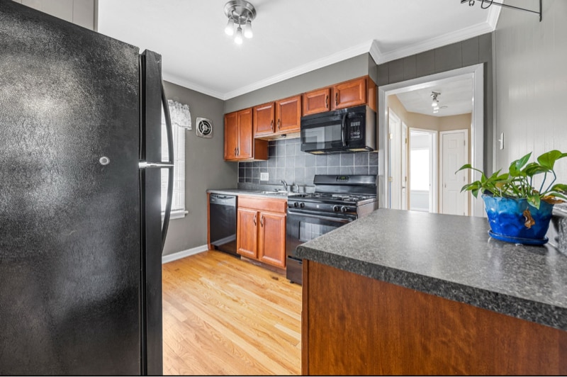 Building Photo - 3661 St Marguerite Ln
