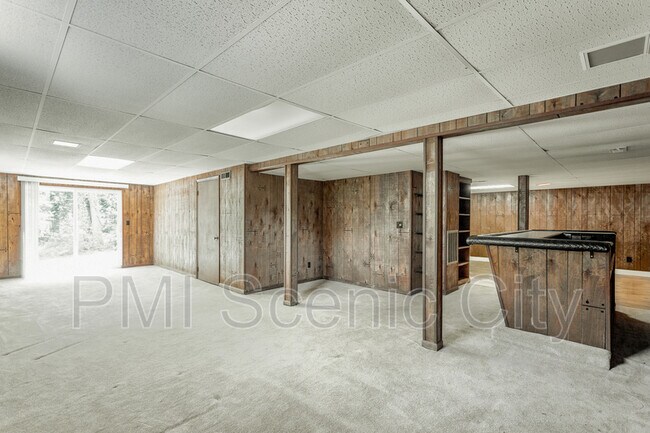 Building Photo - 508 Briar Park Ln