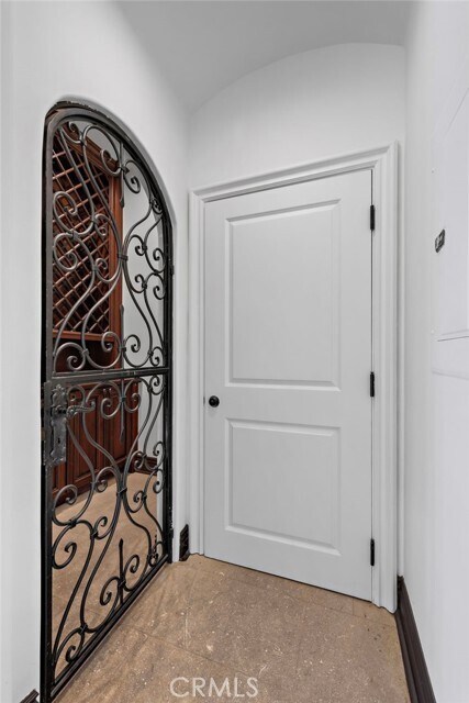 Building Photo - 1316 Beverly Grove Pl