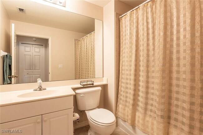 Building Photo - 15150 Royal Windsor Ln