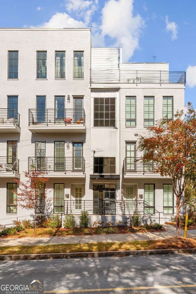 Building Photo - 1272 Longreen Ter NW