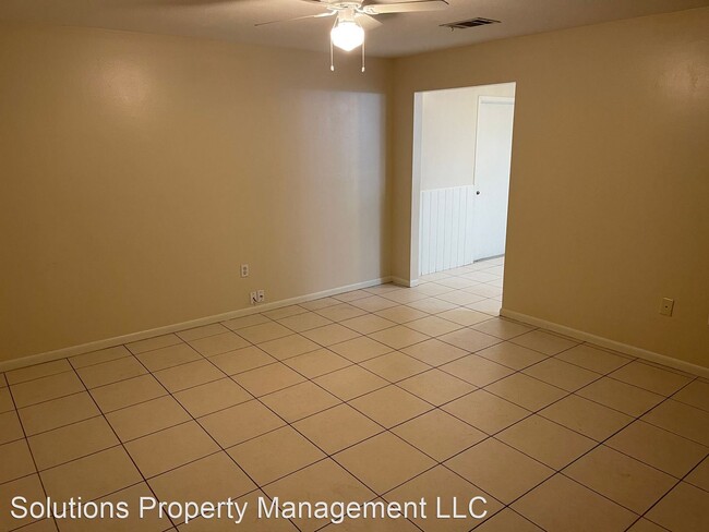 Building Photo - 3 br, 2 bath House - 3728 S SHERWOOD CIR