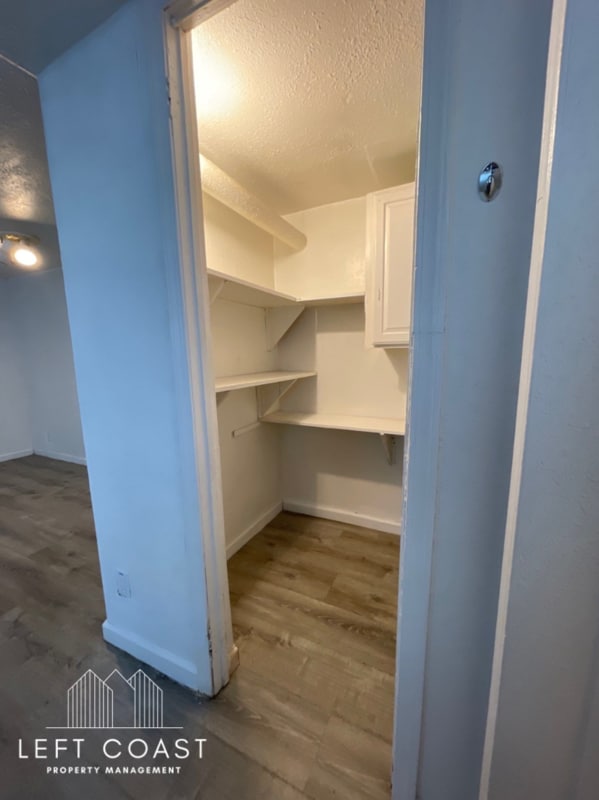 Building Photo - 443 SW 7th St