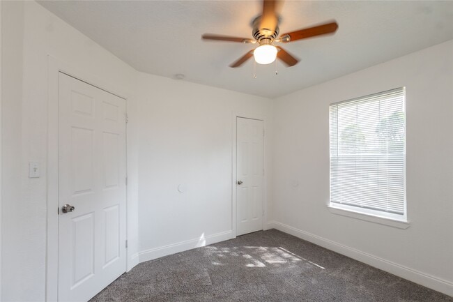 Building Photo - 2978 Goliad St