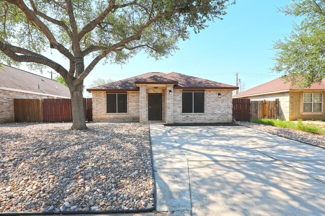 Primary Photo - 1932 Denmark Ln
