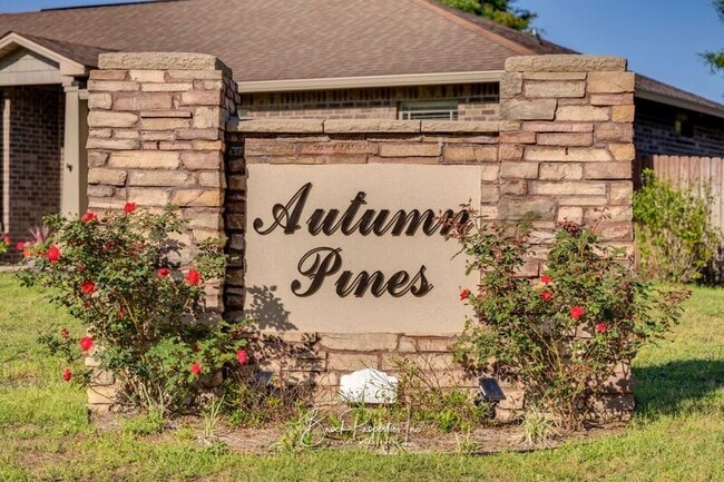 Building Photo - 6130 Autumn Pines Cir