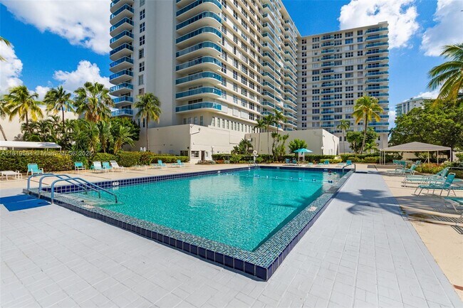 Building Photo - 3800 S Ocean Dr