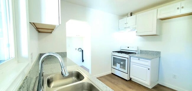 Building Photo - 3106 San Pierre Dr