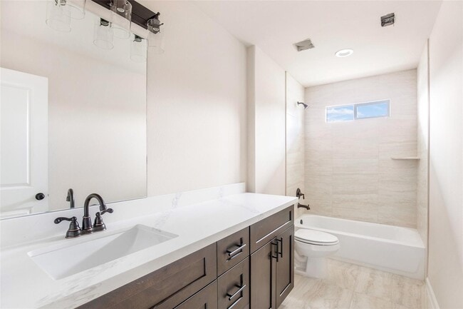 Building Photo - 322 Carlos Leal Dr