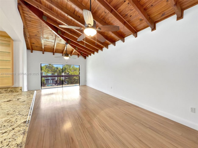 Building Photo - 5201 Orduna Dr