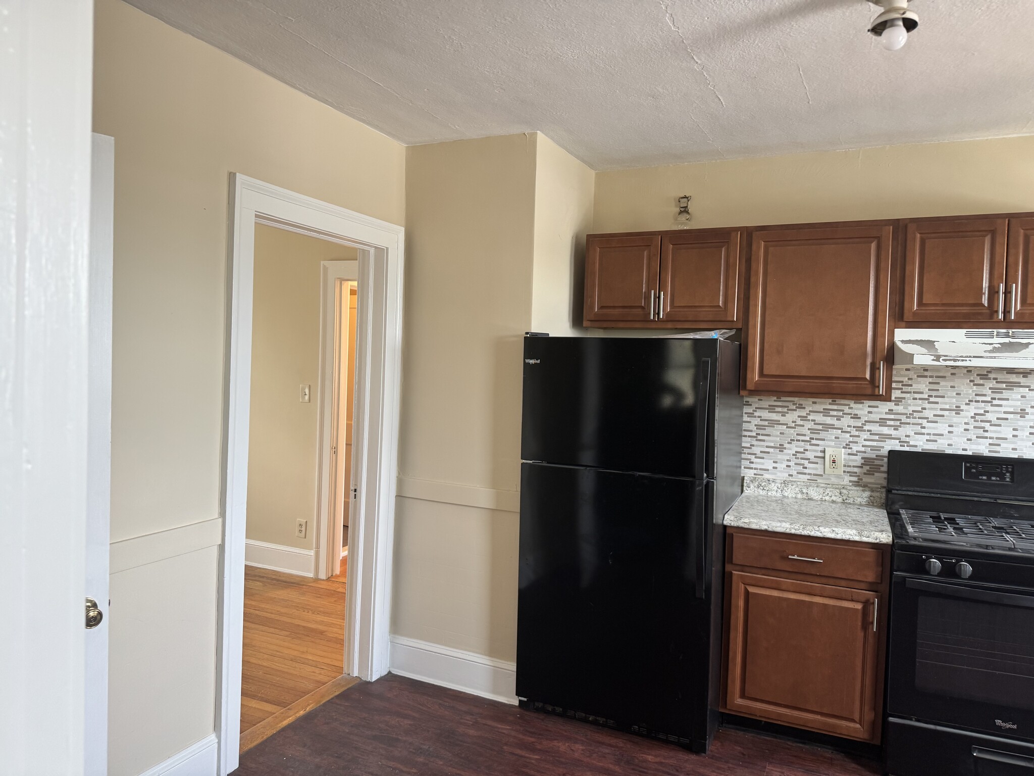 Kitchen - 14 Buell St