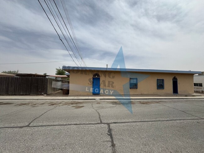 Primary Photo - 316 Augustine Ave