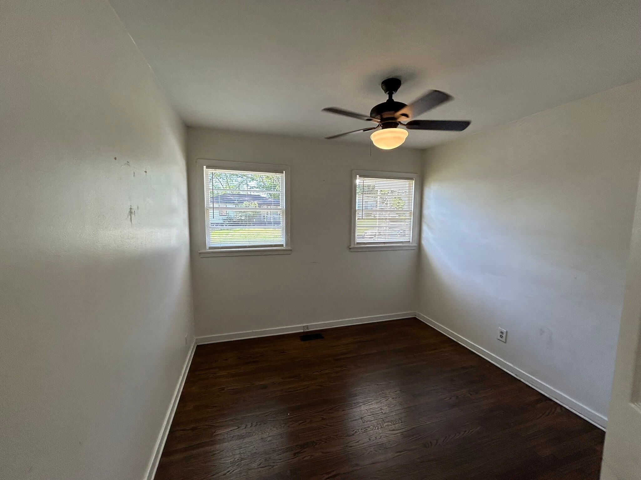 Building Photo - 4236 39th Ave N