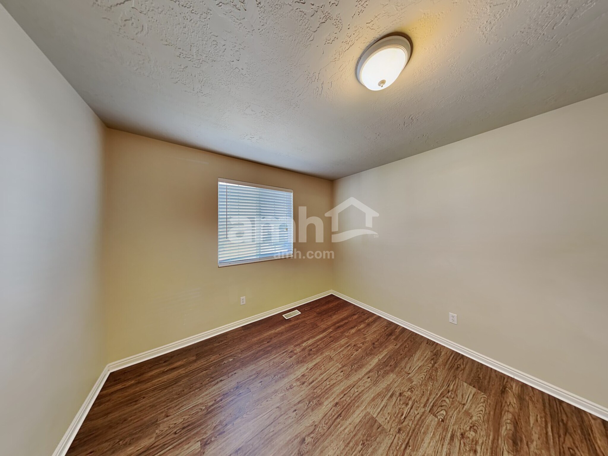 Building Photo - 2475 W 1325 N