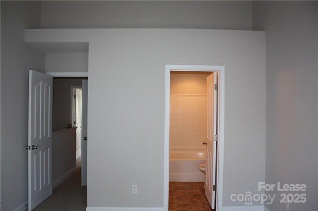 Building Photo - 13316 Calloway Glen Dr