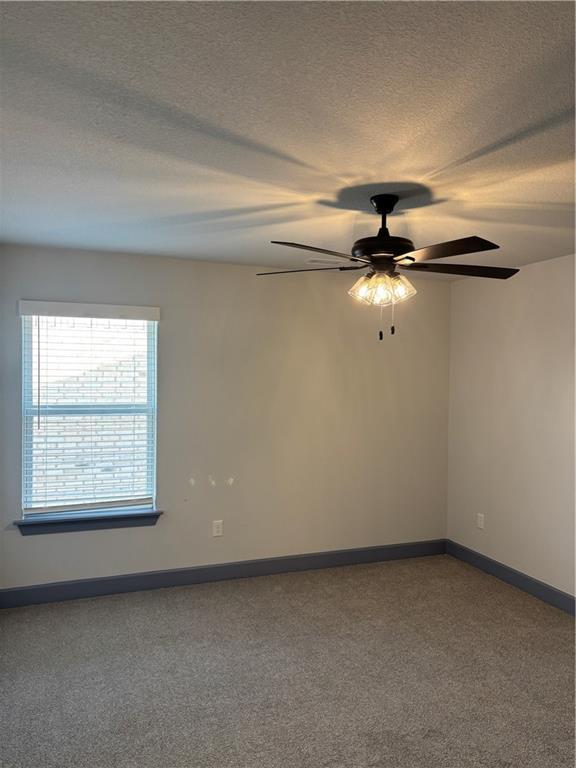 Building Photo - 3202 SW Lovely Ln