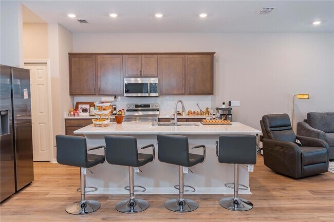 Building Photo - 387 Crossings Ave