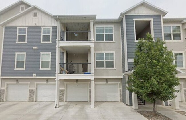 Building Photo - 12992 S Tortola Dr