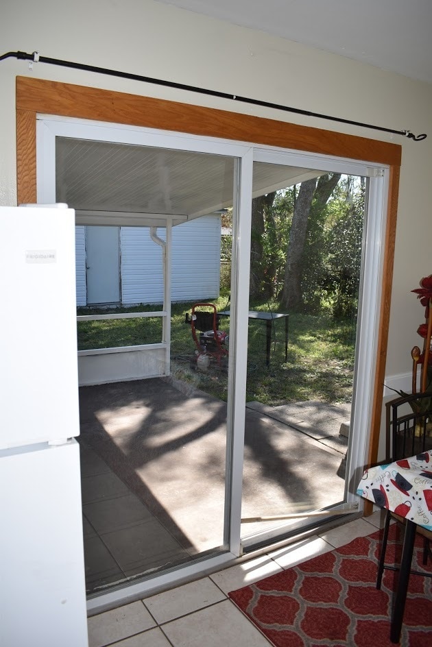 Building Photo - 4735 Redstone Dr