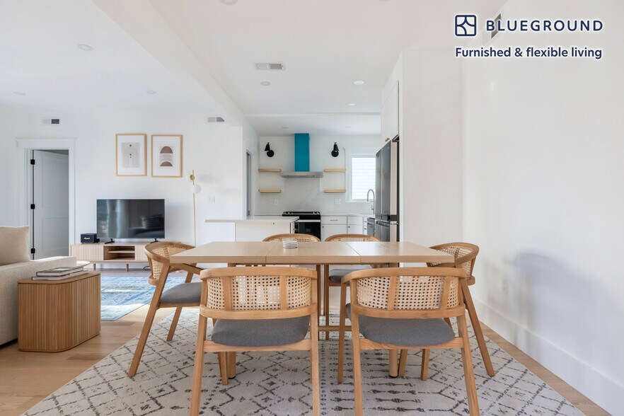 Building Photo - 50 Kinnaird St