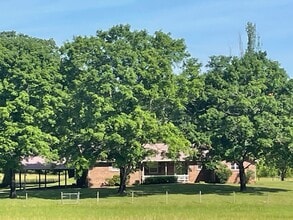 Building Photo - SINGLE FAMILY HOME