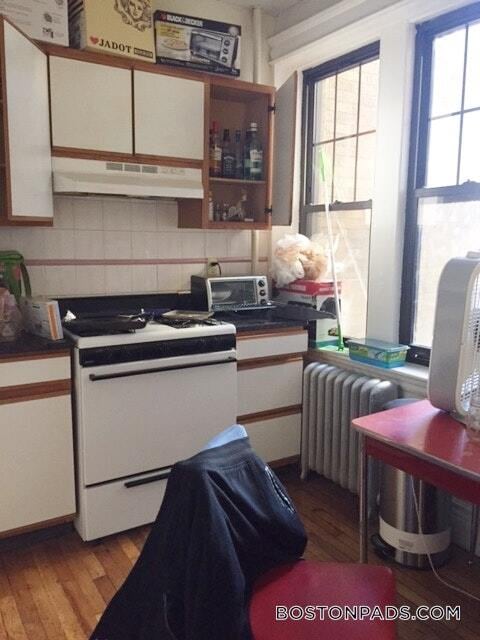 Building Photo - 56 Queensberry St