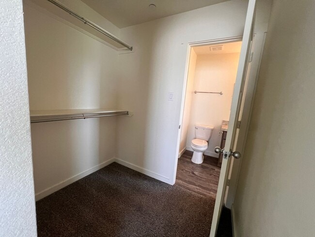 Building Photo - 3 Bedroom 2.5 Bathroom Townhome in Spring,...