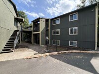 Building Photo - 8332 SW 21st Ave