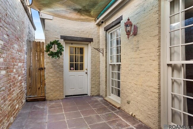 Building Photo - 7962 Wrenwood Blvd